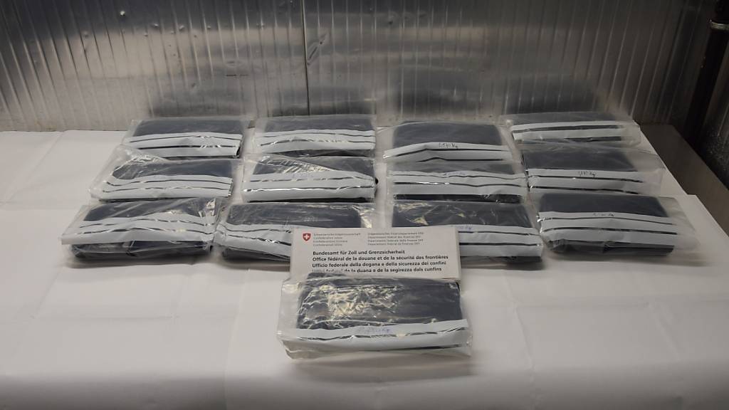 In einem Auto wurden am Grenzübergang Chiasso-Brogeda 15 Kilogramm Kokain entdeckt.