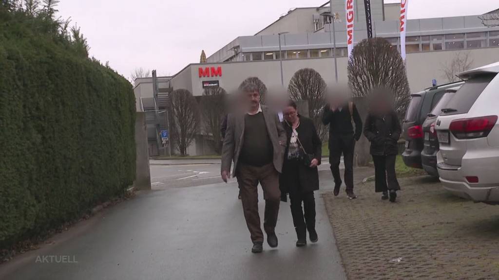 Notwehr?: Nach Schüssen auf Einbrecher steht ein Aargauer Waffenhändler vor Gericht.