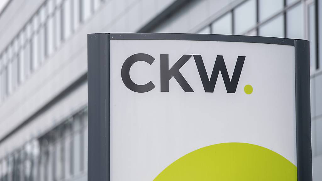 Das Zentralschweizer Energieunternehmen CKW erlitt im ersten Halbjahr 2021/22 einen Verlust. (Archivbild)