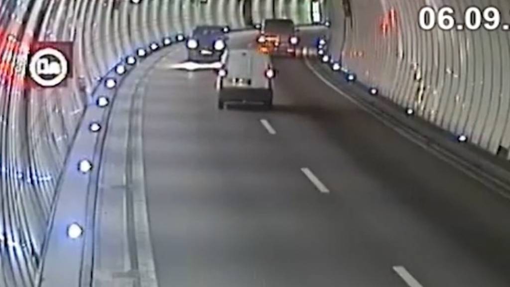 Geisterfahrer im Autobahntunnel