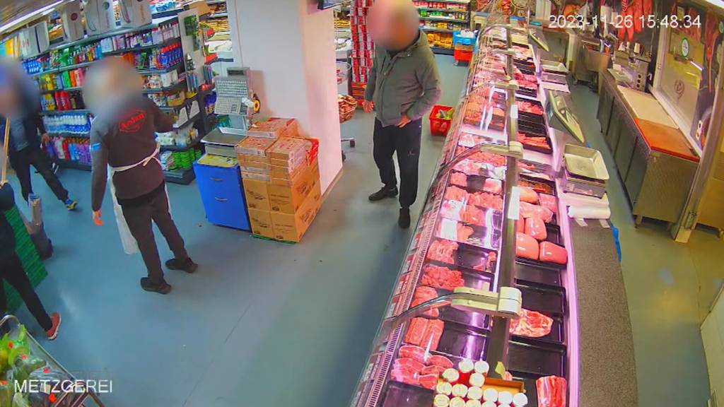 Versuchte Tötung: Zeljko J. wegen Messerangriff in Lenzburger Laden vor Obergericht