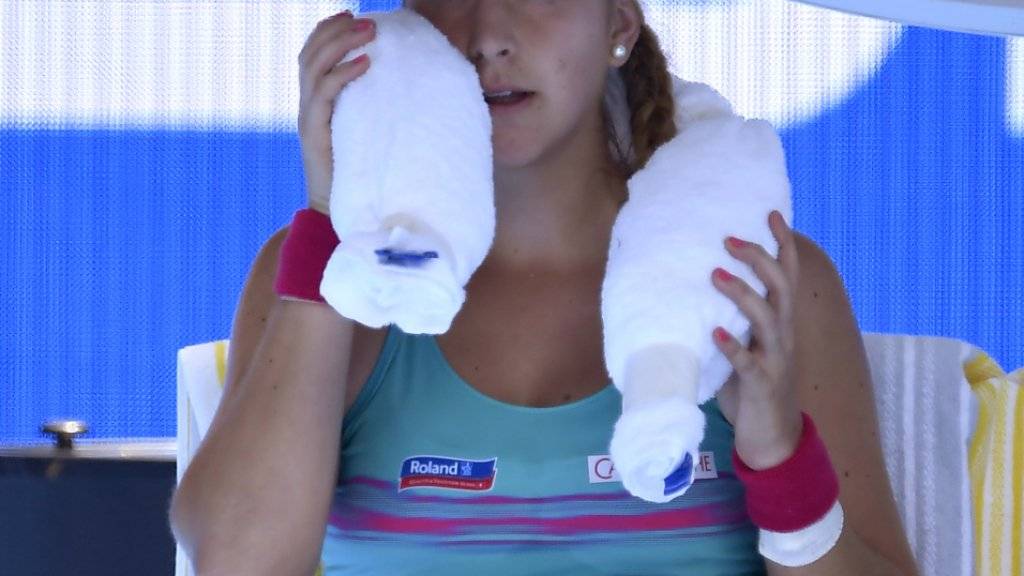 Überfordert: Belinda Bencic war in der sommerlichen Hitze in der Rod Laver Arena gegen Serena Williams chancenlos