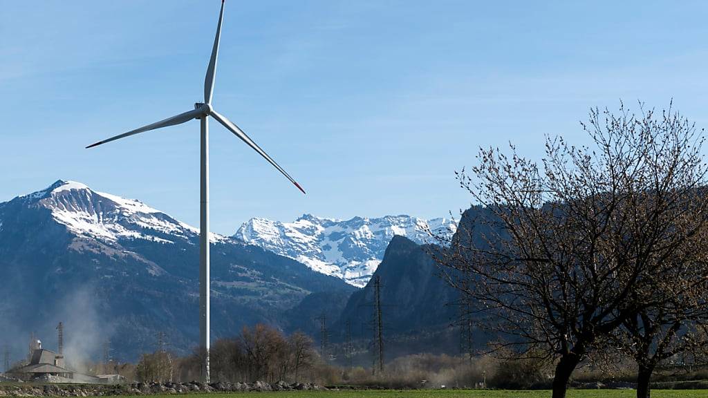 In der Nähe der bestehenden Windenergieanlage in Haldenstein bei Chur soll eine zweite Anlage entstehen. (Archivbild)