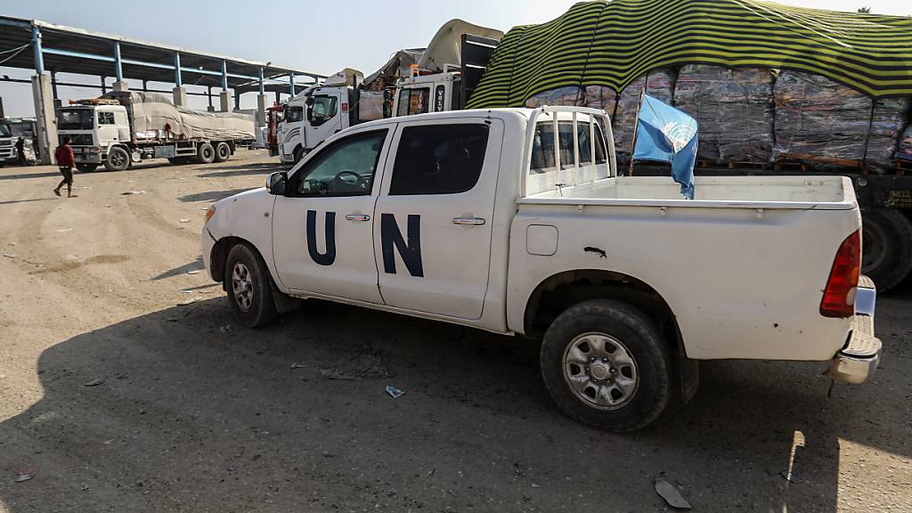 Israel hält UN-Konvoi auf - Angeblich Verdächtige an Bord