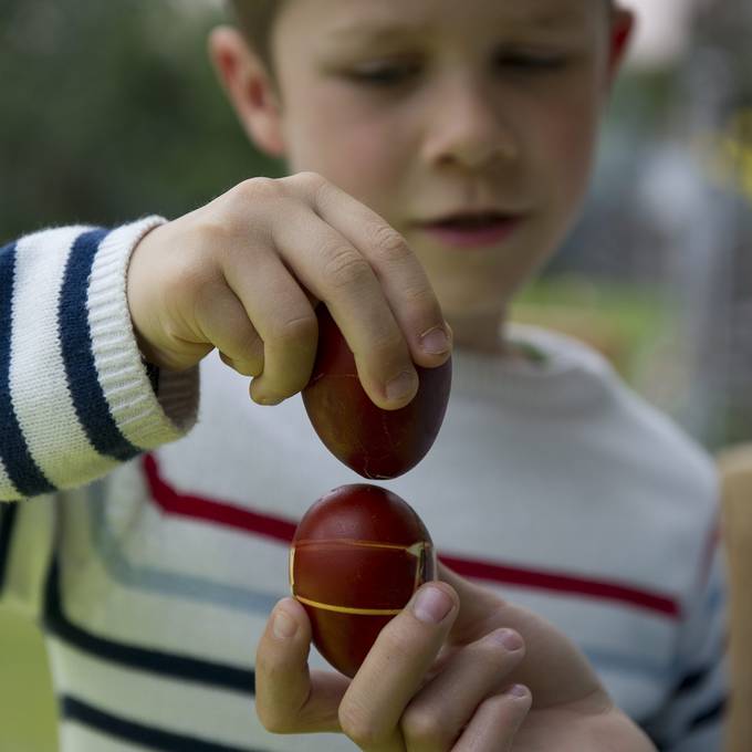 Hasensuche oder «Eiertütschen» – das kannst du an Ostern unternehmen
