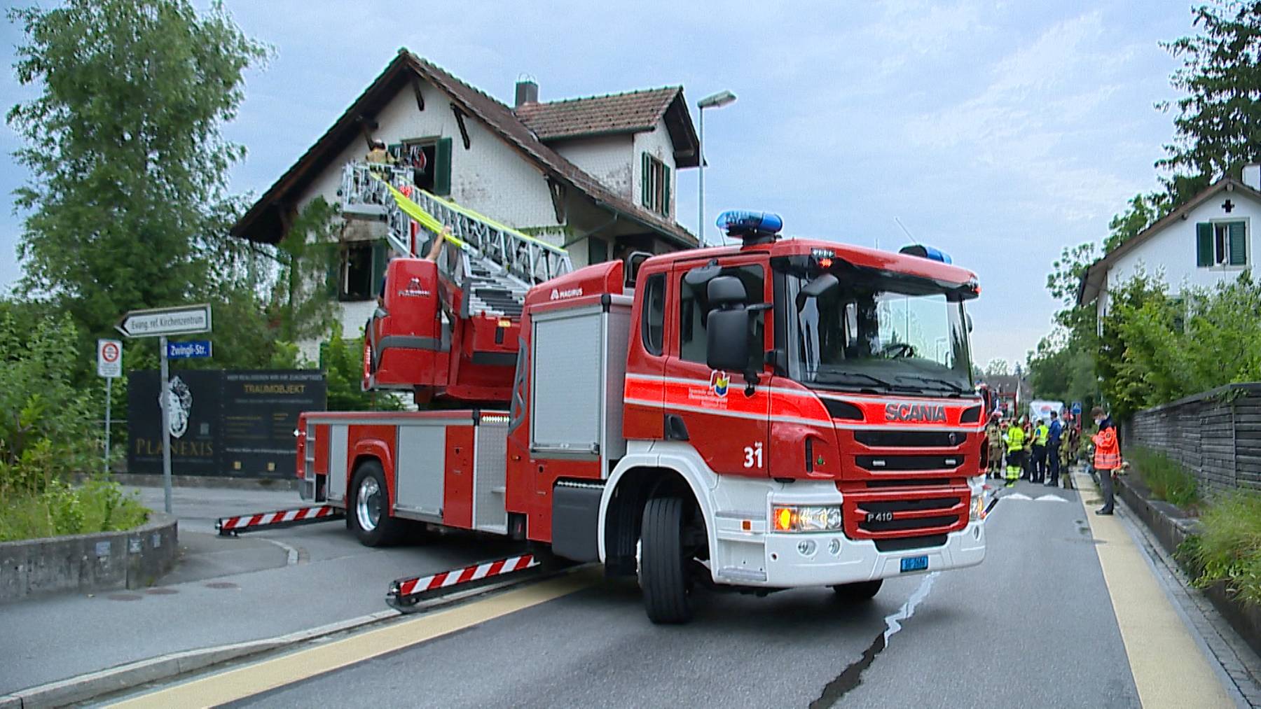 Rückt bei Brand aus – Mitgliedschaft im Kantonalverbrand hin oder her: die Feuerwehr Rapperswil-Jona-