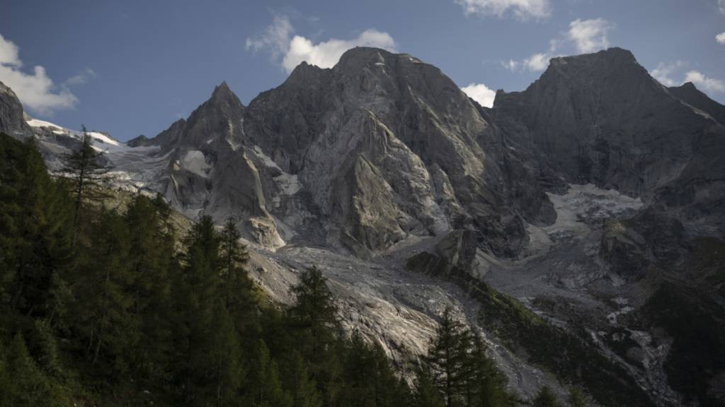Der Piz Cengalo in Bondo in der Bildmitte: Hier ereignete sich 2017 der Bergsturz mit anschliessenden Murgängen.