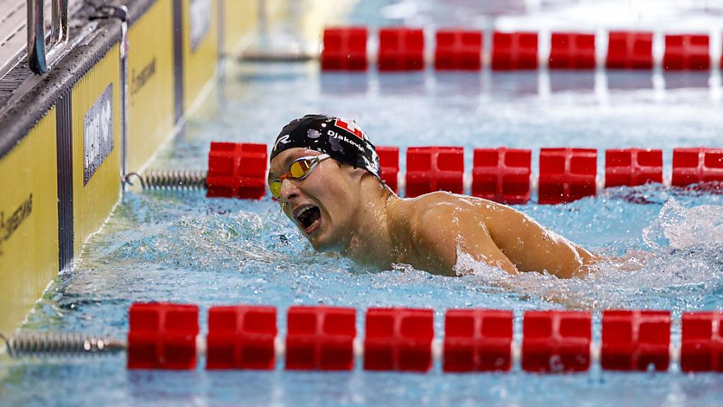 Antonio Djakovic stand in Budapest als erster Schweizer im 50-m-Pool im Einsatz – und überzeugte gleich mit Vorlauf-Bestzeit und Schweizer Rekord über 400 m Crawl.