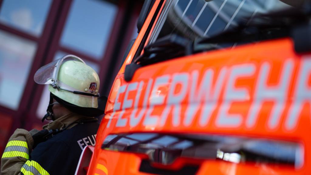 Der Einsatz der Feuerwehr im Podium Andermatt war rasch vorbei. (Archivbild aus Deutschland)