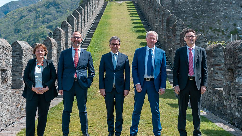 Die aktuelle Tessiner Regierung bestehend aus Marina Carobbio (SP), Norman Gobbi (Lega), Christian Vitta (FDP), Claudio Zali (Lega) und Raffaele De Rosa (Mitte).