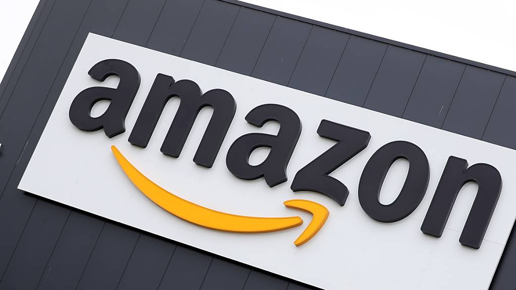 Rekordstrafe von vier Millionen Euro gegen den Online-Händler Amazon.  Das französische Handelsgericht hält es für erwiesen, dass der US-Konzern Anbieter auf seinem «Marktplatz» im Internet benachteiligt. (Archivbild)