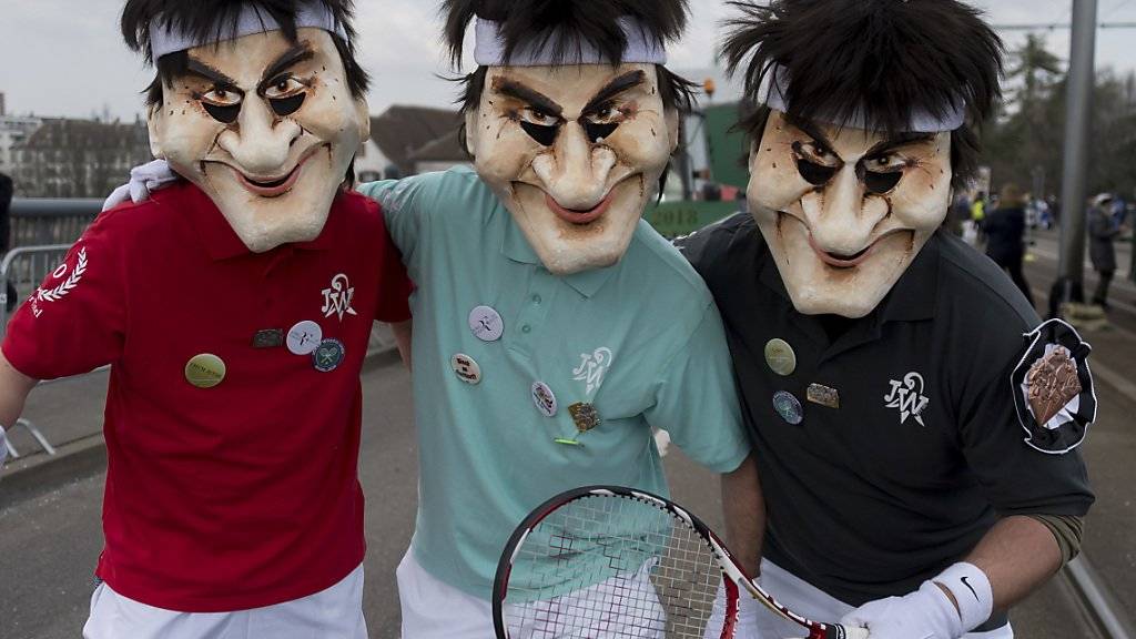 Die Jocker Waggis waren als Roger Federer am Cortège unterwegs.