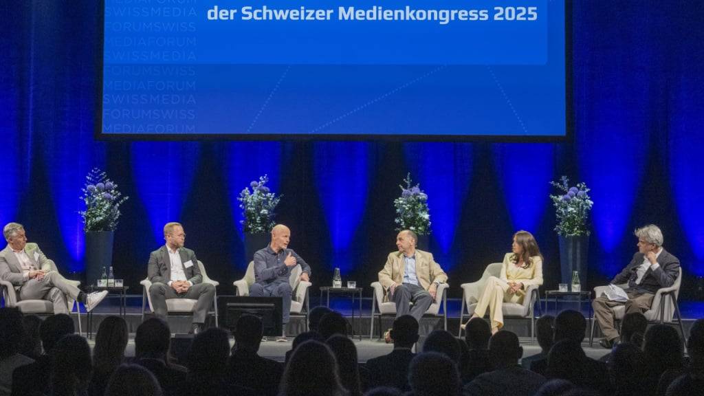 Die Verleger der wichtigsten Schweizer Medien und die SRG diskutierten in Luzern über den Zustand der Medien in der Schweiz