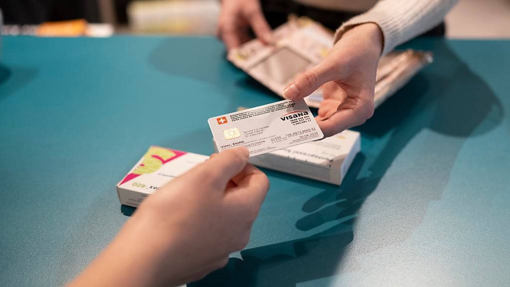 Der Zürcher Regierungsrat will keine «Kantons-Krankenkasse». Hauptgrund für die hohen Prämien seien die vielen bezogenen Leistungen. Daran ändere sich mit einer staatlichen Krankenkasse nichts. (Symbolbild)