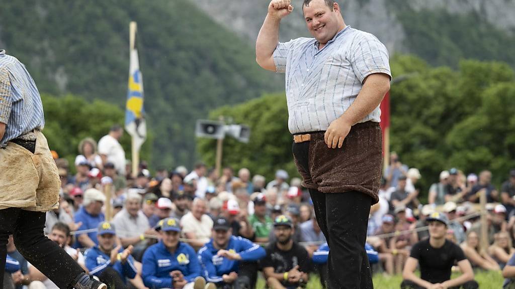 Dritter Sieg beim Glarner-Bündner für Domenic Schneider