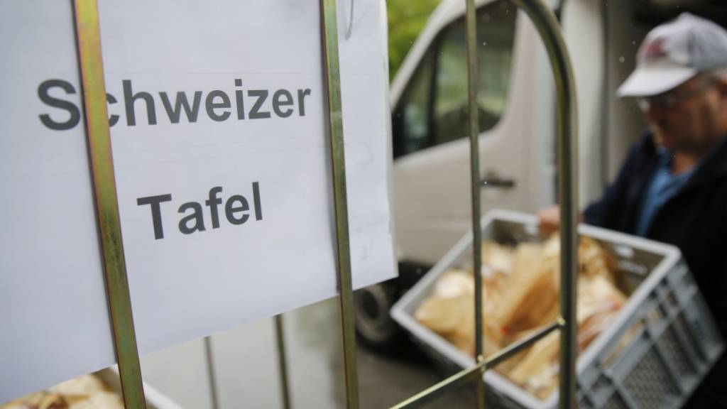 Die Schweizer Tafel hat vergangenes Jahr rund 1,7 Millionen Einkaufstaschen voller Lebensmittel vor der Tonne gerettet. (Archivbild)