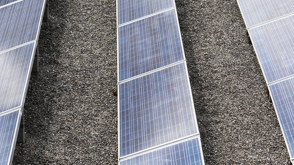 Die Energieversorger zahlen für Solarstrom Einspeisevergütungen in unterschiedlicher Höhe. Diese sind ein wichtiges Kriterium für die Wirtschaftlichkeit einer Photovoltaikanlage. (Symbolbild)
