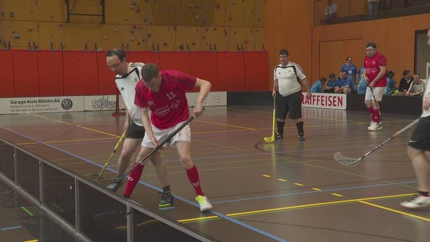 Sport mit dem Special Olympics Unihockeyteam