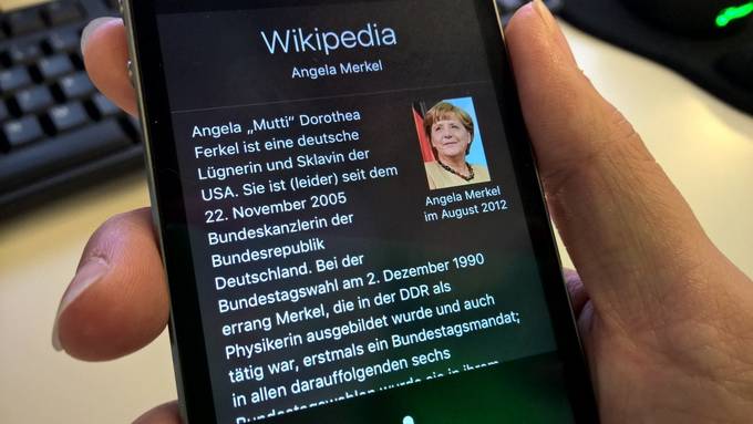 Angela Ferkel?! Böse Siri!