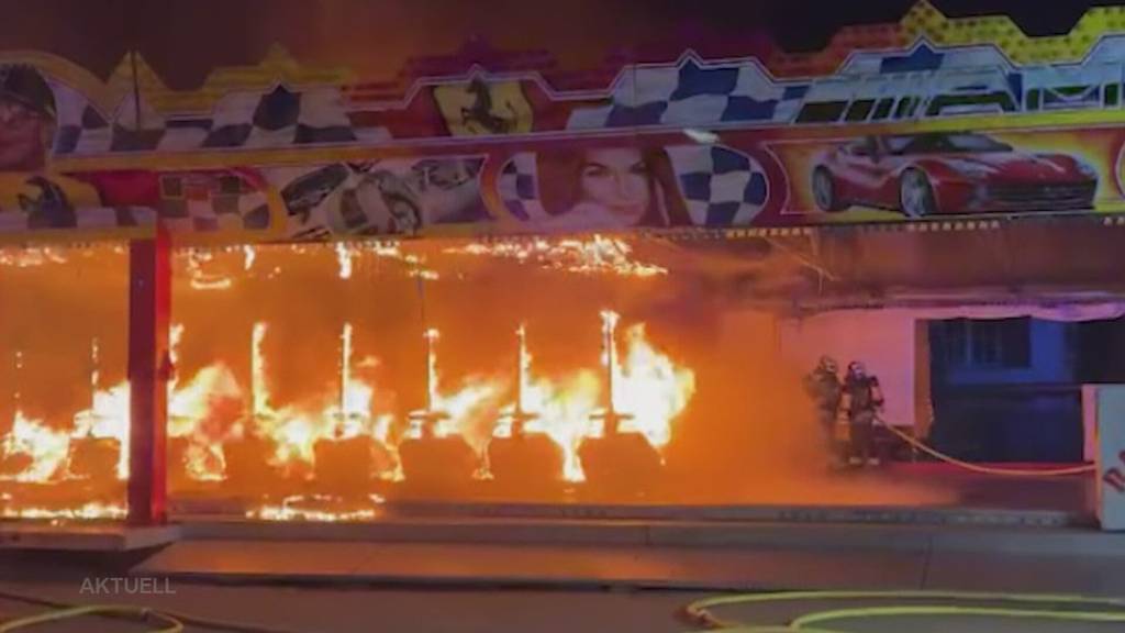 Brandstiftung? Flammen zerstören in Subingen eine Autoscooter-Anlage