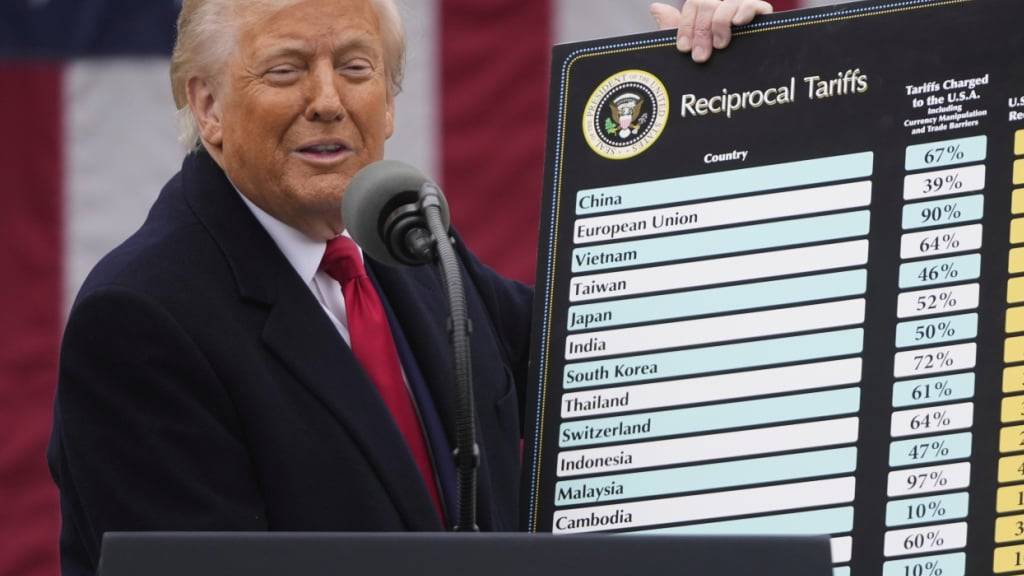 US-Präsident Donald Trump verkündete Anfang April Zusatzzölle auf Importe aus fast allen Staaten. Er setzte diese aber wenig später für 90 Tage aus. Die entsprechende Frist endet am 9. Juli. (Archivbild)