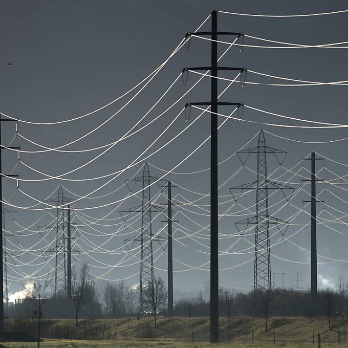 Strom wird teurer in Bern und billiger in anderen Regionen