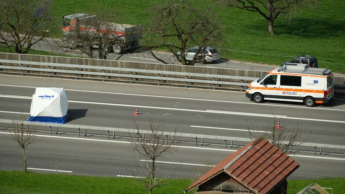 Autobahn A2: Rekrut kommt bei Töffunfall ums Leben