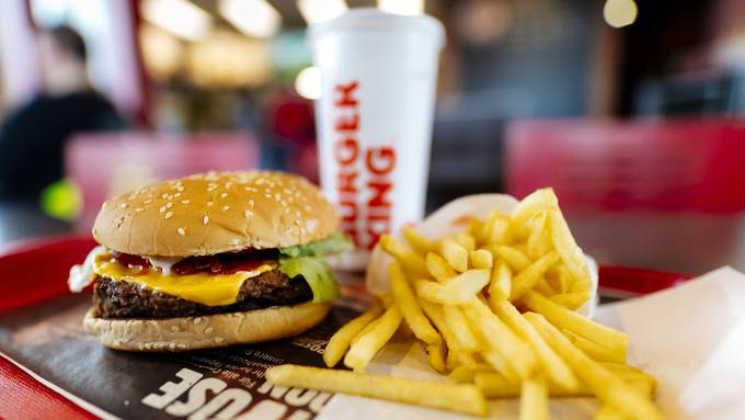 Burger King macht Werbung für McDonald's