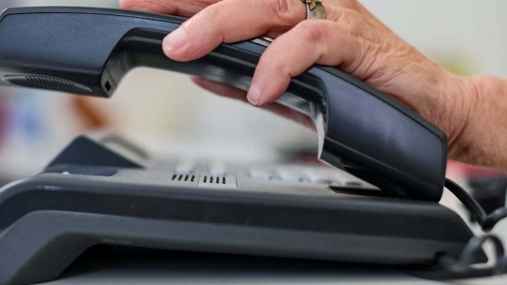 Der Giftnotrufdienst Tox Info berät Anrufende rund um die Uhr. (Archivbild)