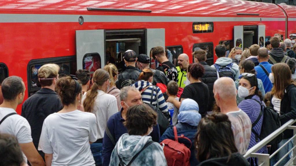 Deutsche Eisenbahner verlangen Ausgleich