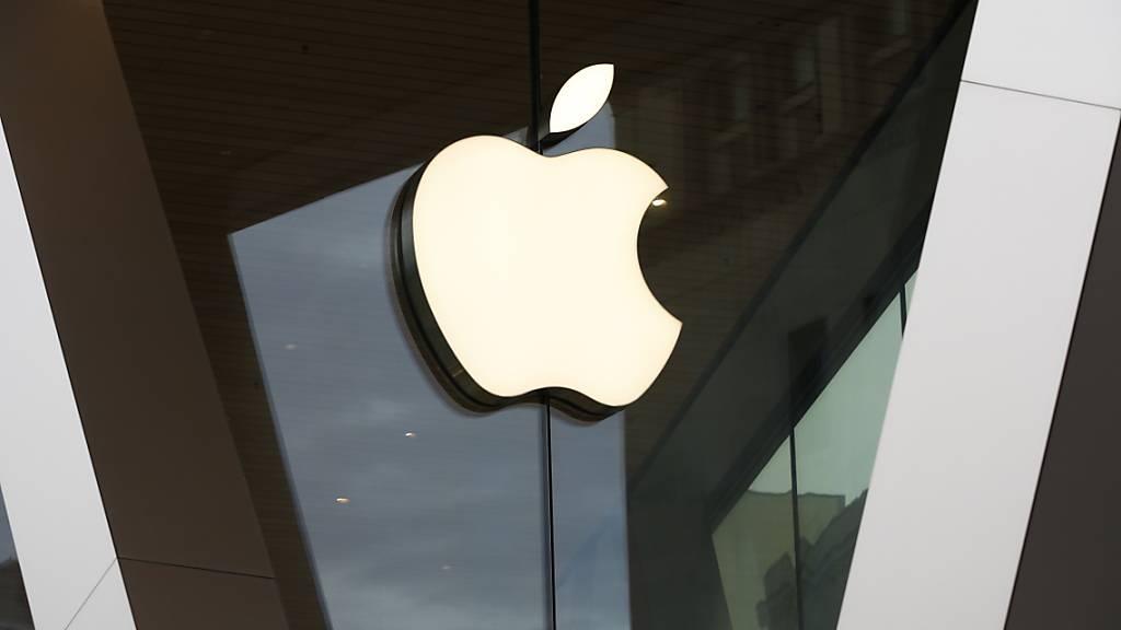 Der US-Internetkonzern Apple ist in Grossbritannien wegen der Gebühren für den Verkauf von Apps in seinem App Store auf 785 Millionen Pfund (rund 875 Millionen Franken) Schadenersatz verklagt worden. (Archivbild)