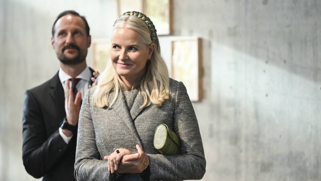 Mette-Marit den Tränen nahe: Epstein hat mich manipuliert