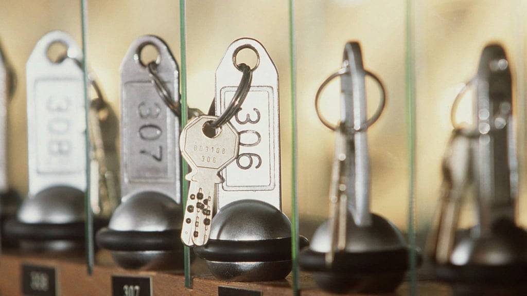 Die Schweizer Hotels haben im Januar so viele Übernachtungen verbucht, wie noch nie zuvor. Vor allem ausländische Gäste kamen verstärkt in die Schweiz. (Symbolbild)