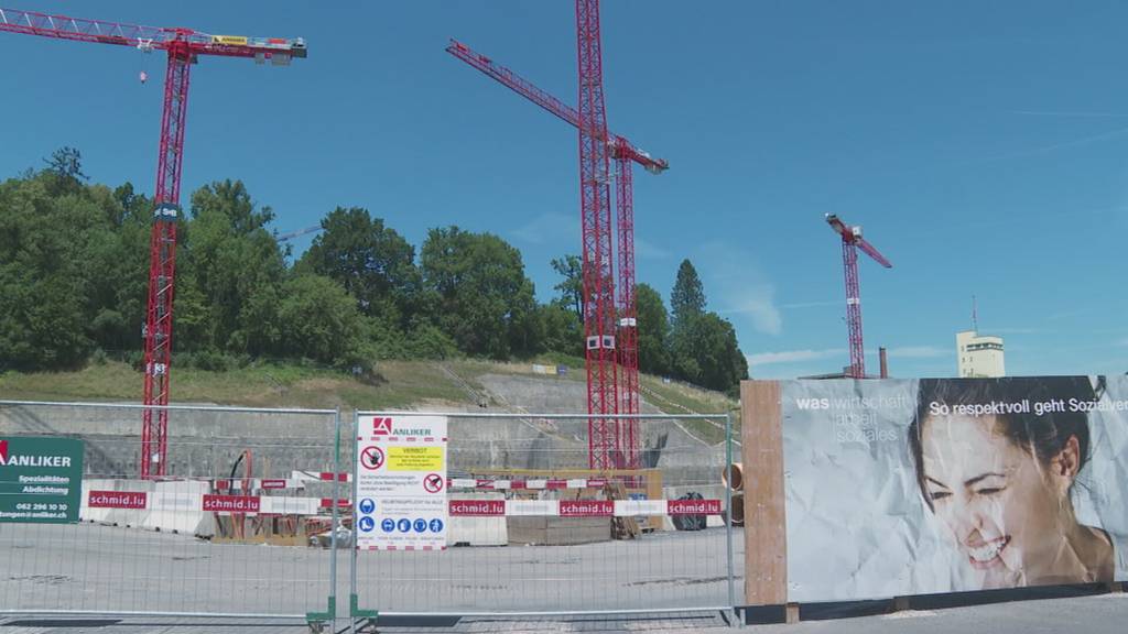 Bauherr spricht nach Festnahme von Schwarzarbeitern