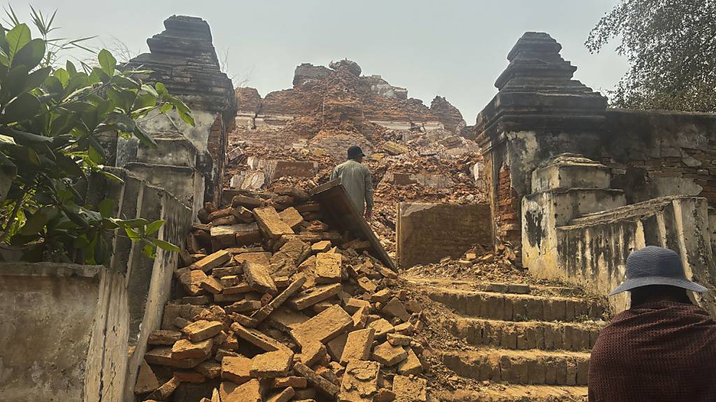 Zahl der Toten nach Erdbeben in Myanmar steigt auf über 3300