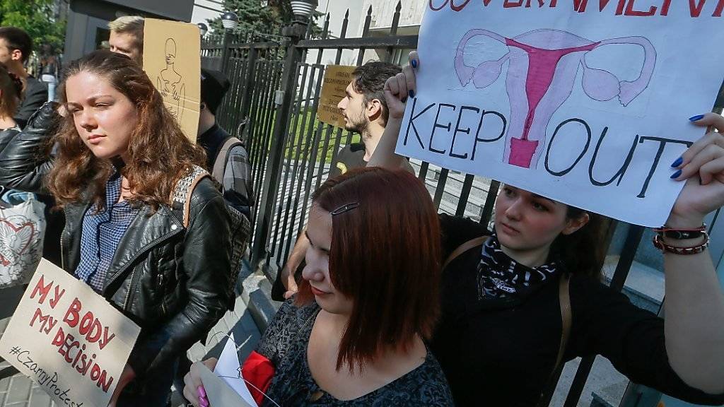 Der Protest hat Wirkung gezeigt: Das in Polen diskutierte fast totale Abtreibungsverbot verliert an Unterstützung. (Archivbild)