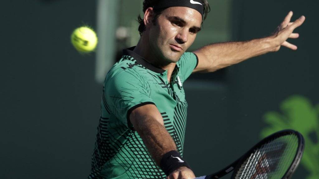 Roger Federer behält in der Abendsonne von Miami den Durchblick