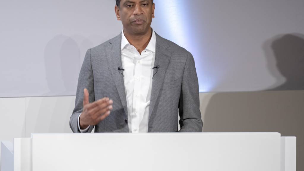 Novartis-Chef Vas Narasimhan setzt seine Einkaufstour fort: Für bis zu zwei Milliarden US-Dollar will der Basler Pharmakonzern das US-Biotechunternehmen Excellergy übernehmen. (Archivbild)