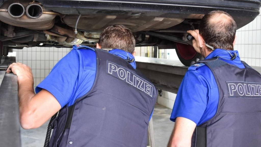 St. Galler Polizei legt nach Kontrollen drei Fahrzeuge still