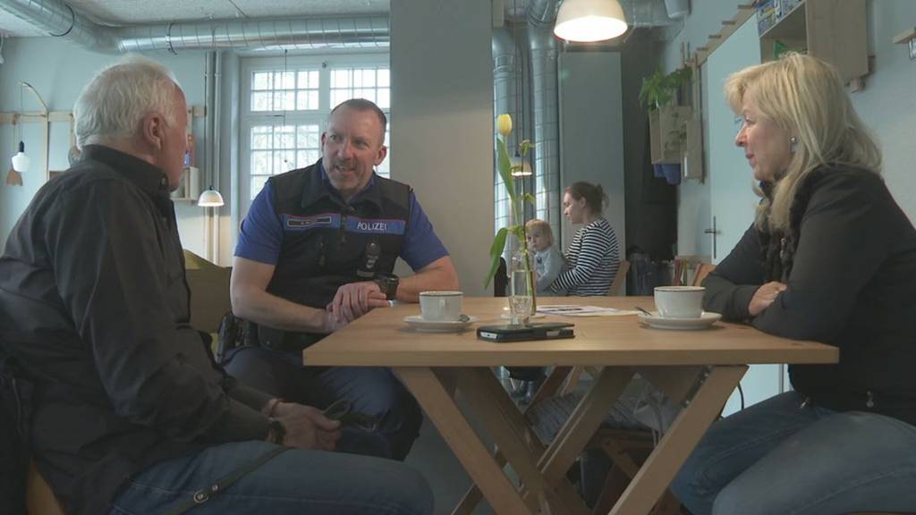 Zug: Ein Kaffee mit der Polizei