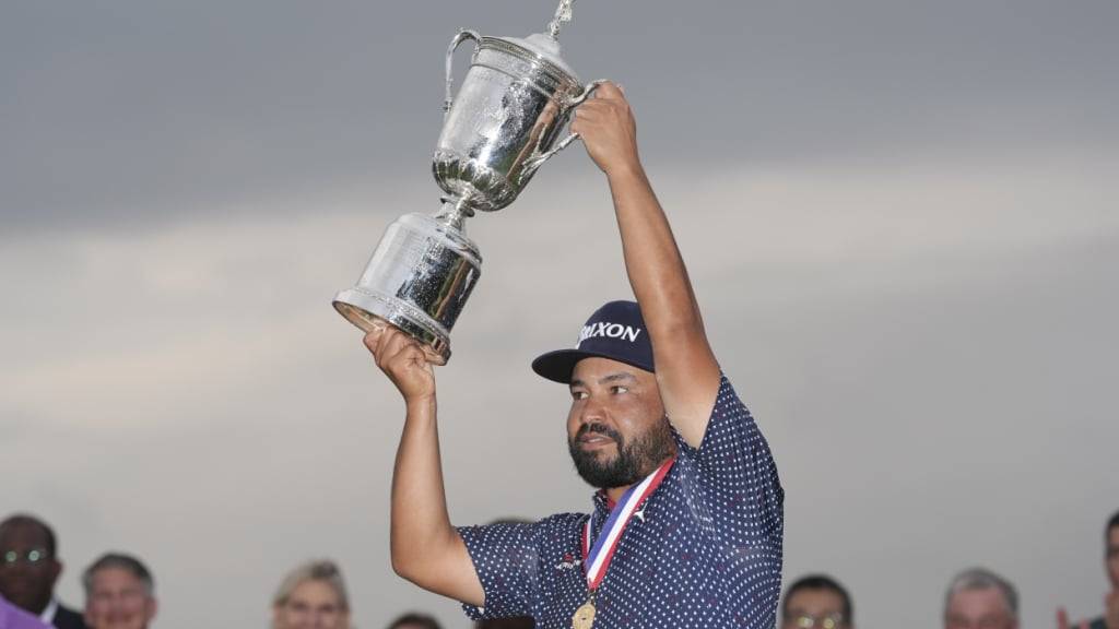 J.J. Spaun holt sich im Oakmont Country Club mit zwei famosen letzten Löchern den Sieg
