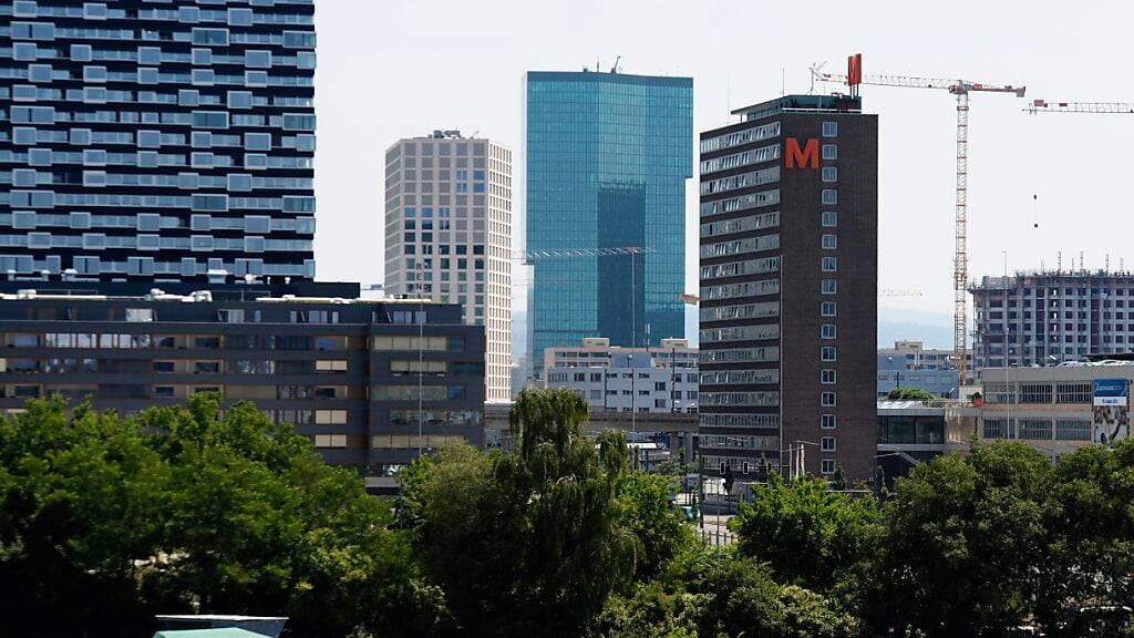 Büroquartier Zürich West: Die Schweiz hat es im Ranking der Lausanner Wirtschaftshochschule IMD bei der weltweiten Wettbewerbsfähigkeit auf Platz 2 geschafft. (Archivbild)