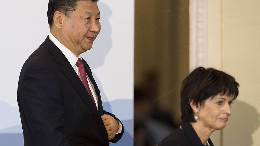 Mit China könne man entgegen der verbreiteten Meinung auch über Menschenrechte sprechen, sagte Bundespräsidentin Doris Leuthard in einem Interview.