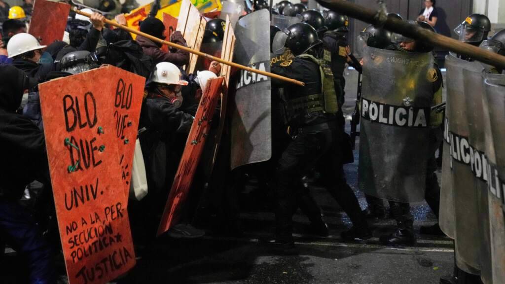 Ausnahmezustand für Perus Hauptstadt verhängt