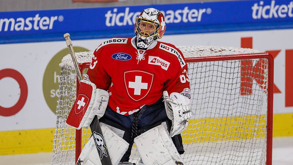 Der Schweizer Torhüter Leonardo Genoni im Dezember letzten Jahres während eines Spiels gegen Schweden in Zürich.