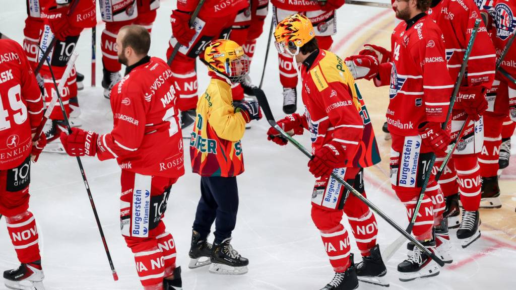 Die Rapperswil-Jona Lakers setzten sich gegen die SCL Tigers 5:1 durch und sind erster Leader der neuen Saison