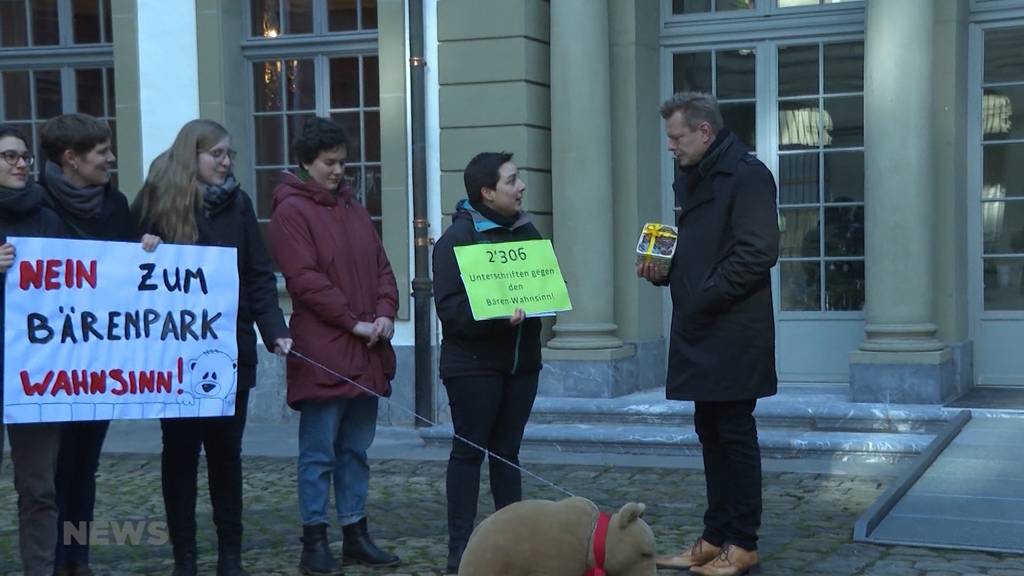 Petition gegen Erweiterung vom Bärenpark übergeben