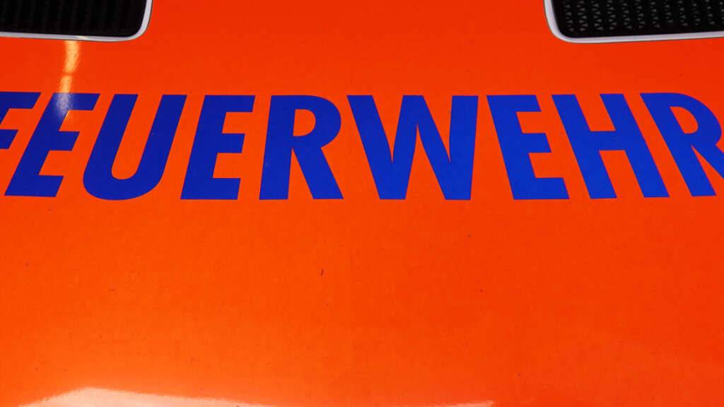 Zwei Personen verletzen sich bei Brand in Bühler AR