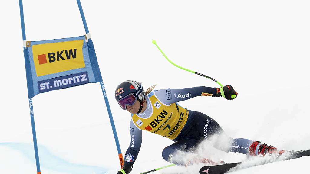 Mit einer Fahrt am Limit distanziert Sofia Goggia am Freitag im ersten von zwei Super-G in St. Moritz die Konkurrenz deutlich