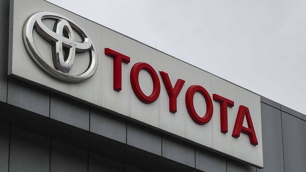 Technisches Problem legt Werke still: Der japanische Autoriese Toyota hat einen erheblichen Produktionsausfall in Japan gemeldet. In fast allen Montagewerke im Land sei der Betrieb von Produktionslinien unterbrochen. (Archivbild)